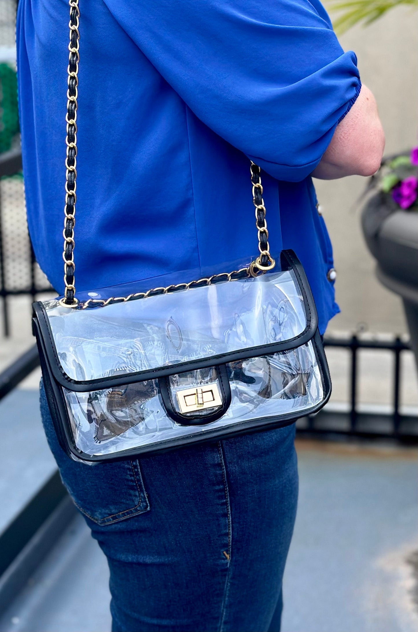 Shoulder/Cross Body Bag. Adjustable strap.  Clear stadium bag.  Black and Gold.   Game day. Concert.